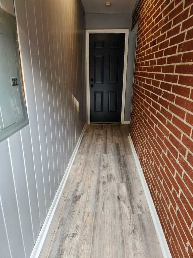 Entry Way - 74 Parsonage Ln