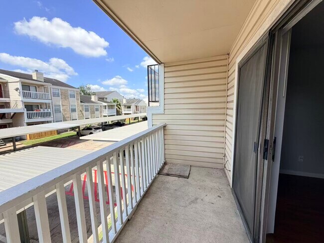 Photo - 2750 Holly Hall St