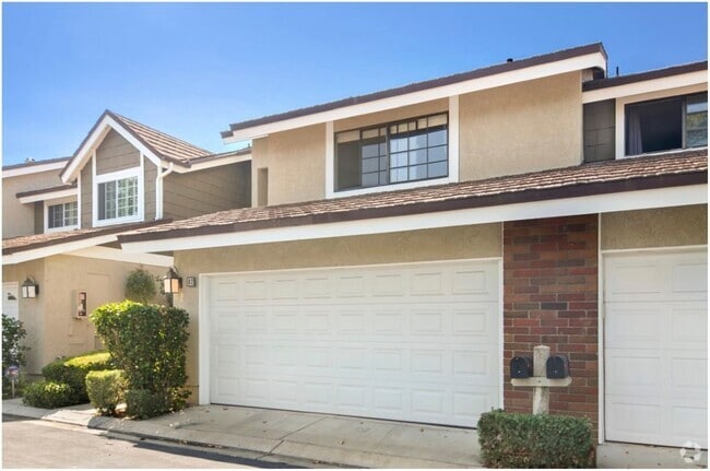 Building Photo - SPECTACULAR WOODBRIDGE HOME!!!