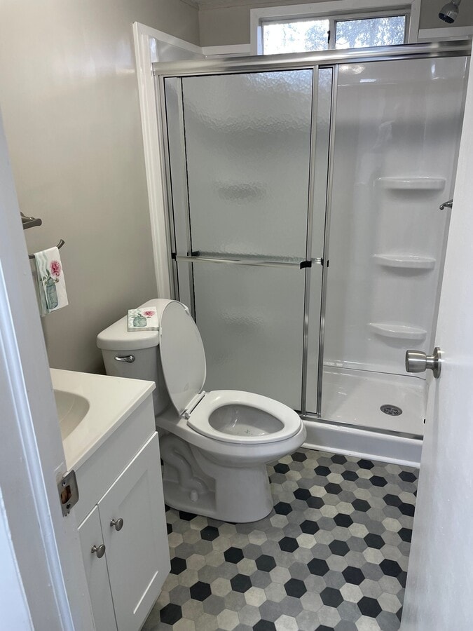 Photo - 28 N Shady Ln