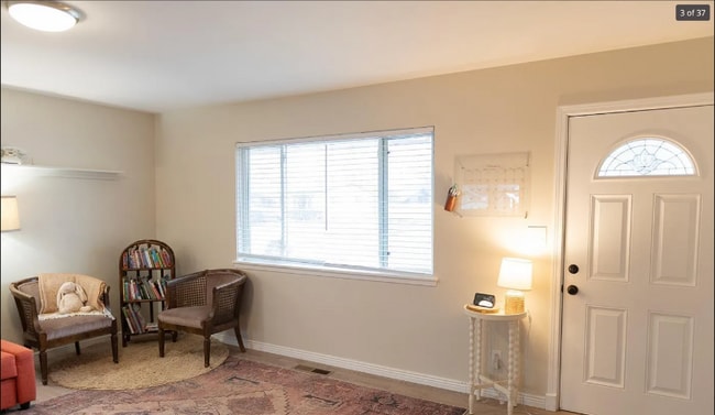 Photo - 1110 Phelps Cir