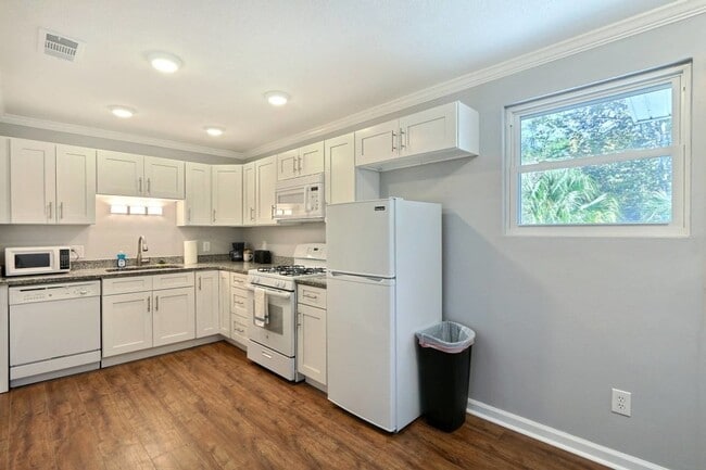 Photo - 2008 Unidad A