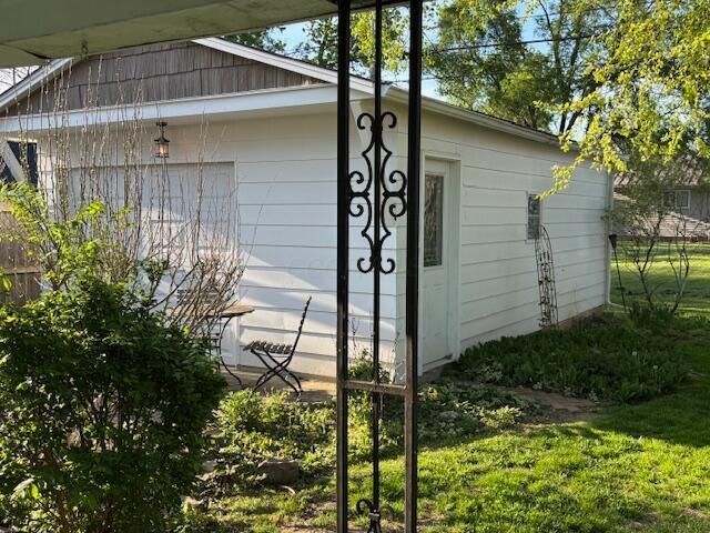 Photo - 320 Rosslyn Ave