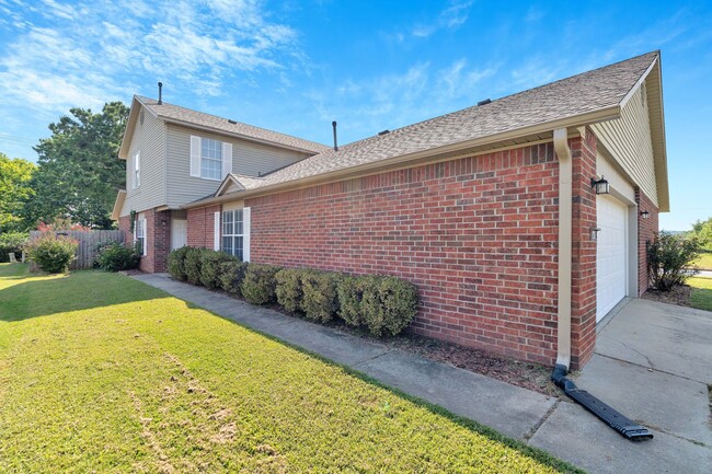 2402 Jeremiah Pl