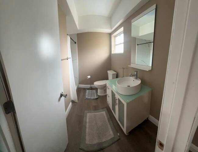 Photo - 880 NW 72nd Ter