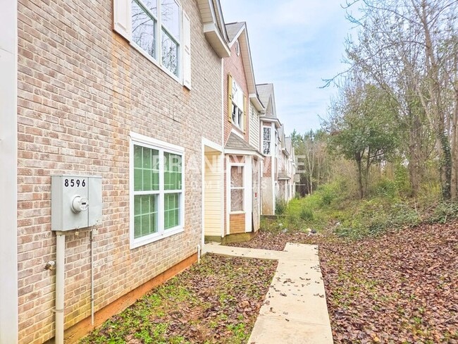 Photo - 8594 Webb Rd