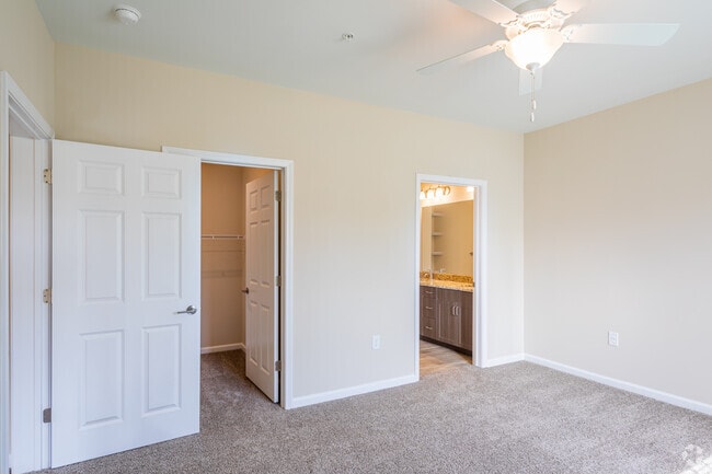 Washington- 3BR, 2BA
