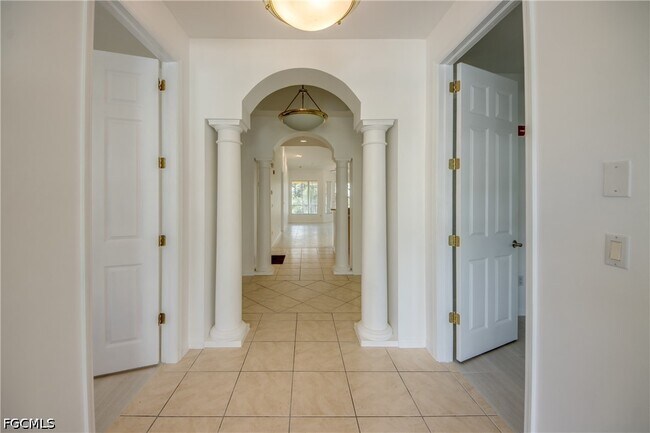 15250 Riverbend Blvd Unit 204