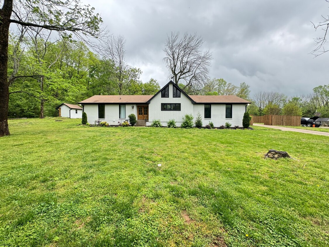 Photo - 523 Stonehenge Dr (Lebanon, TN)