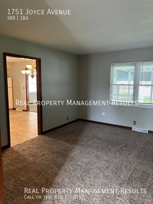 Photo - 1751 Joyce Ave