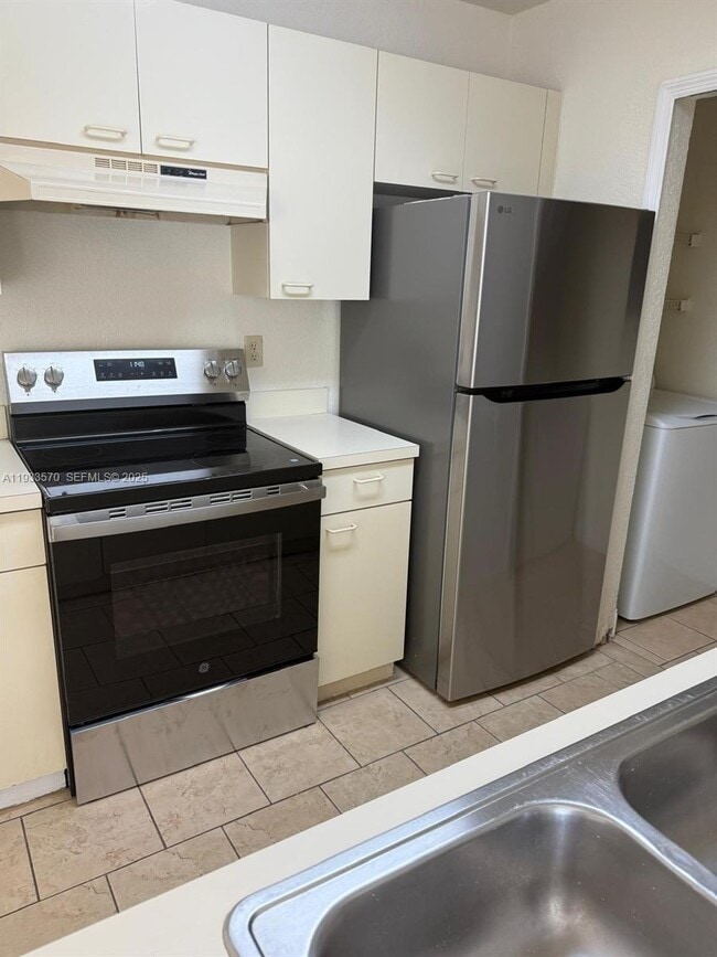 Photo - 2550 N Alafaya Trail Unit 5204