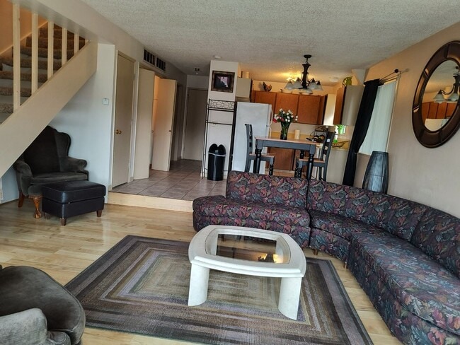 Photo - 1720 Worden Ave