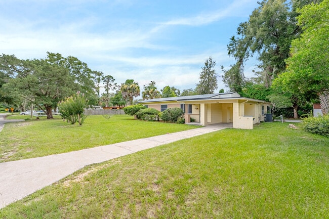 Photo - 1704 Paine Ave