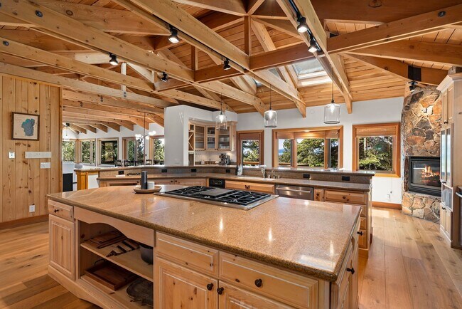 Photo - Eagles nest