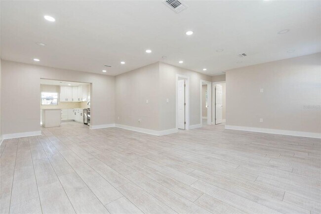 Photo - 4203 W Oklahoma Ave