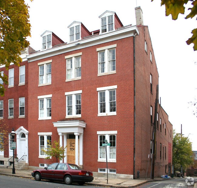 Photo - 211 W Lanvale St