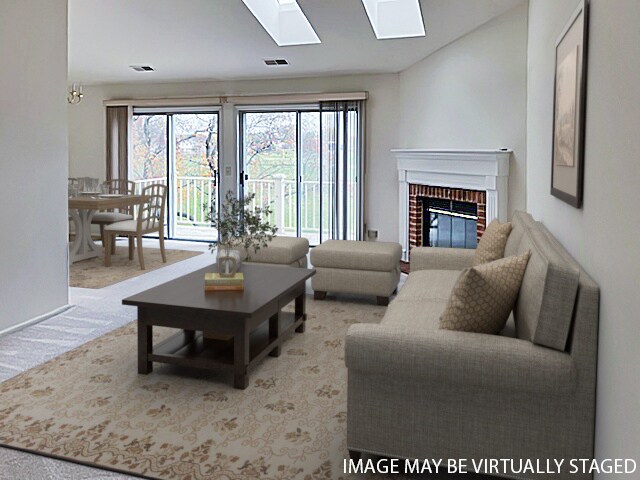 Photo - 307 Glasgow Ln