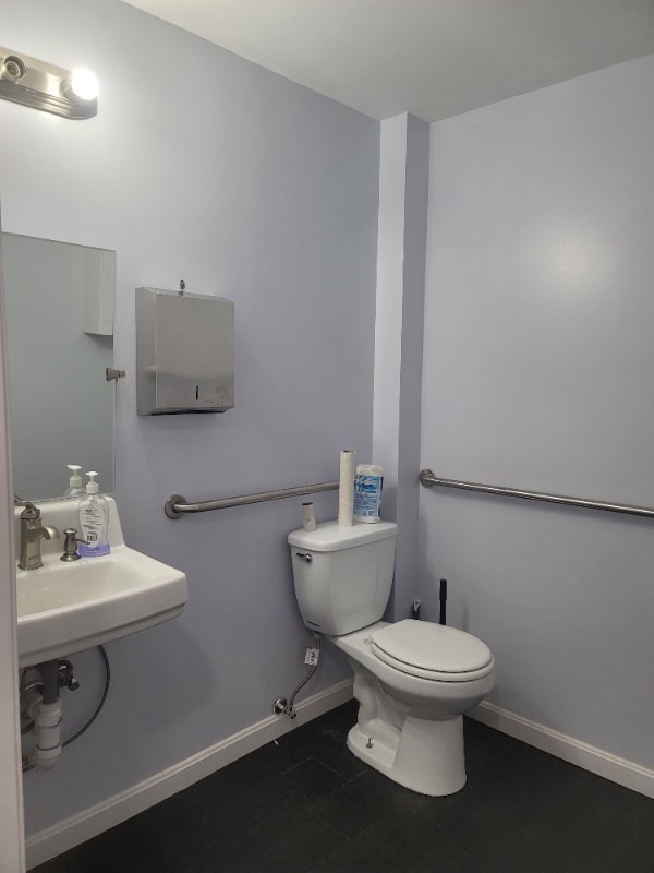 Photo - 503 W Lexington St