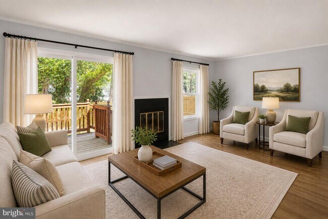Photo - 108 Middle Point Ct