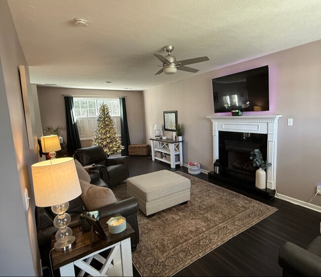 Photo - 8824 Spindlewood Ln