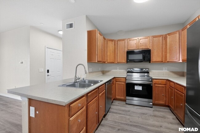 Photo - 7222 S Blackhawk St