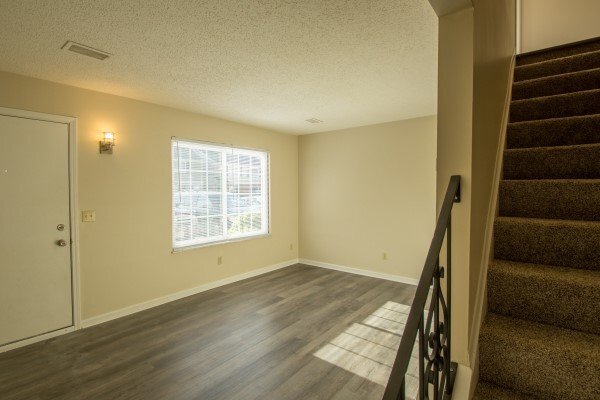 Photo - 224 Peppertree Ln