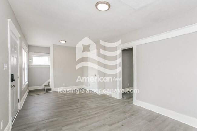 Photo - 909 E Bowman St