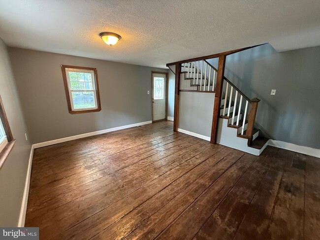 Photo - 1094 Kings Hwy