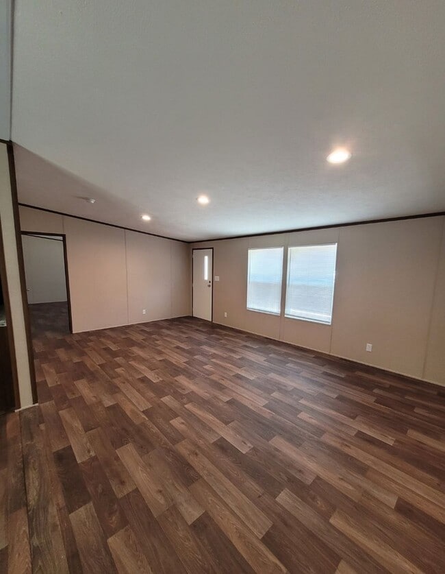 165 Silver Cir