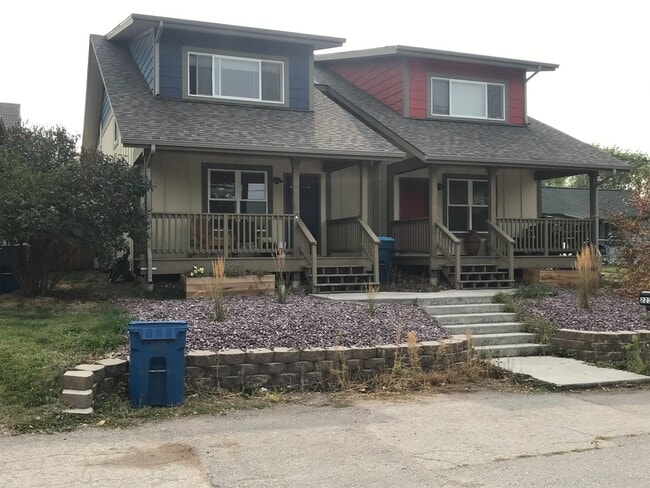 Building Photo - 552 Unit A Rental