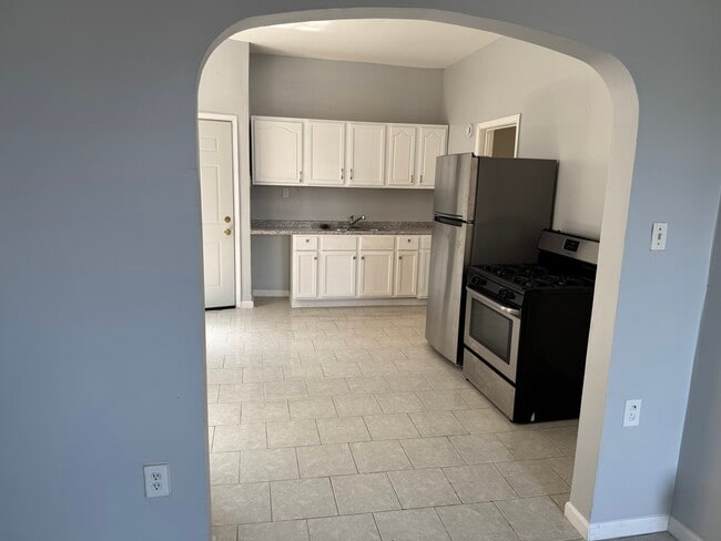 Building Photo - 2416 S Troy St Unit 1 Rental