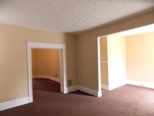 Photo - 213 E Garfield St