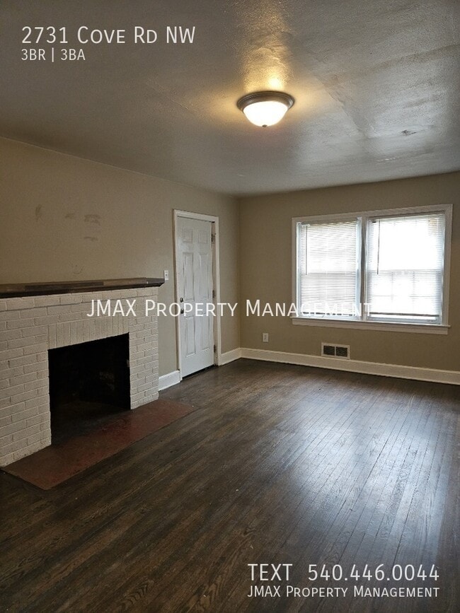 Photo - 2731 Cove Rd