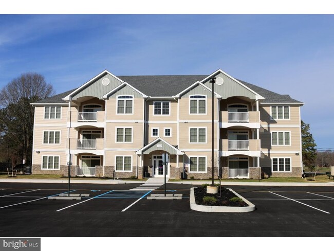 Photo - 1665 Kenton Rd Apartment Unit 102