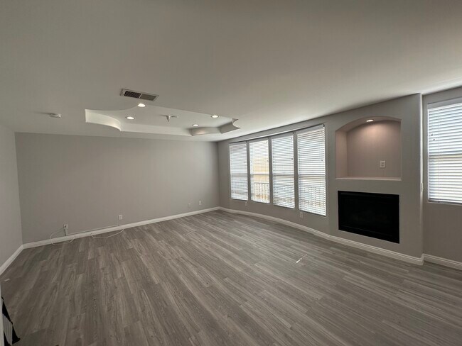 Photo - 5224 Corteen Pl Unit 4