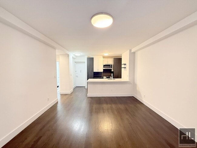 Photo - RENT STABILIZED | 2 BED 2BATH | 1036 SQFT | WEST END AVENUE Unit 3TV