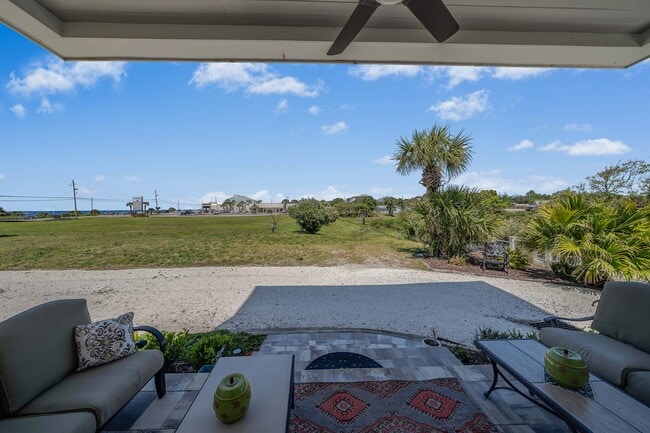 Photo - 109 E Lakeshore Dr