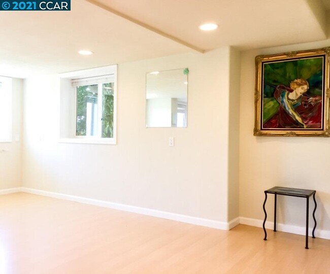 Photo - 175 Los Vientos Way