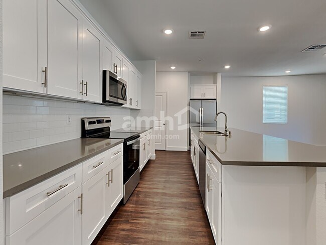Photo - 10123 Cv Mountain St