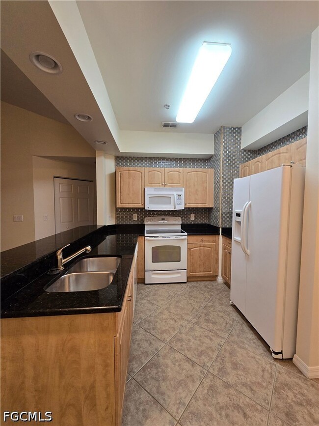 Photo - 1101 Winding Pines Circle Unidad 202