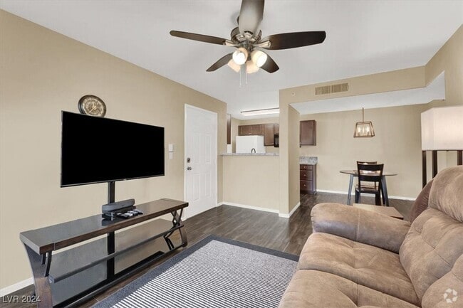 Building Photo - 950 Seven Hills Dr Unit 2413 Rental