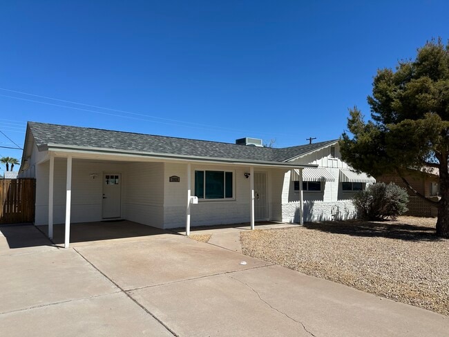 Building Photo - 7020 E Belleview St Rental
