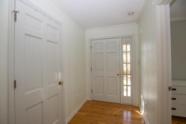 Photo - 209 Selkirk Trail