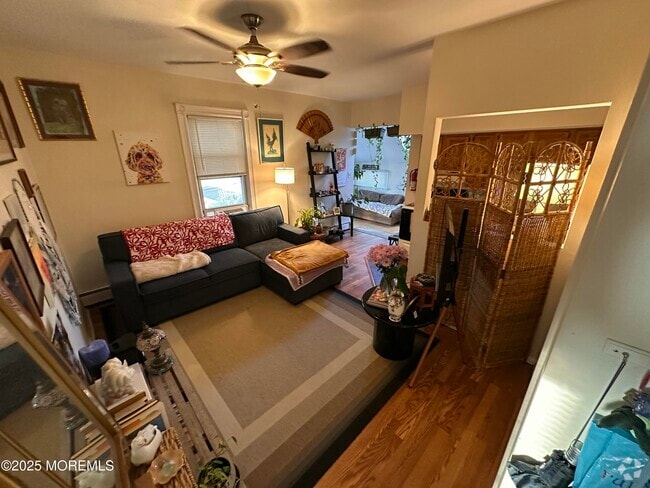 Building Photo - 112 2nd Ave Unit 3 Rental