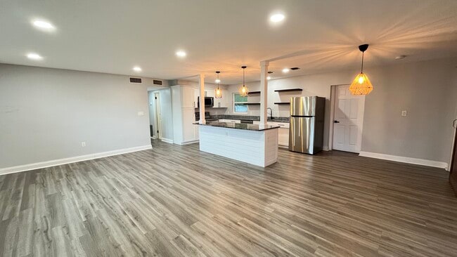 Photo - 11771-11782 82 Terrace N