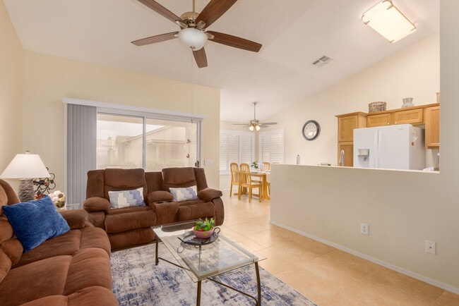Building Photo - 1692 E Palm Beach Dr Unit ID1247689P Rental