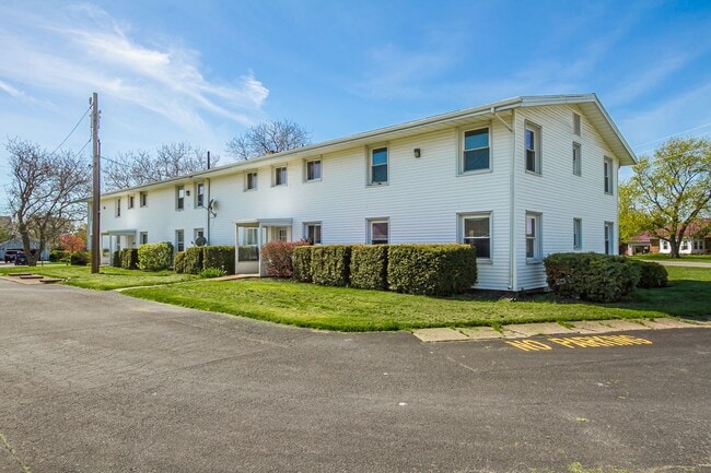 Photo - 5095 Emerson Rd Unit #1