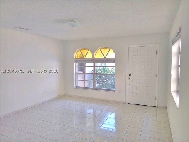 Photo - 3304 SW 23rd St Unit 0