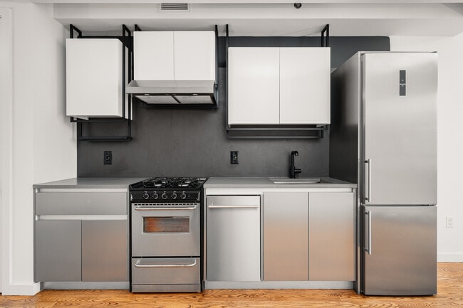 Photo - Denizen BSHWK