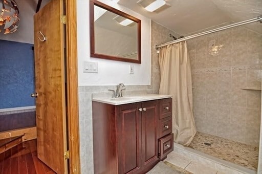 Photo - 2 Traverse St